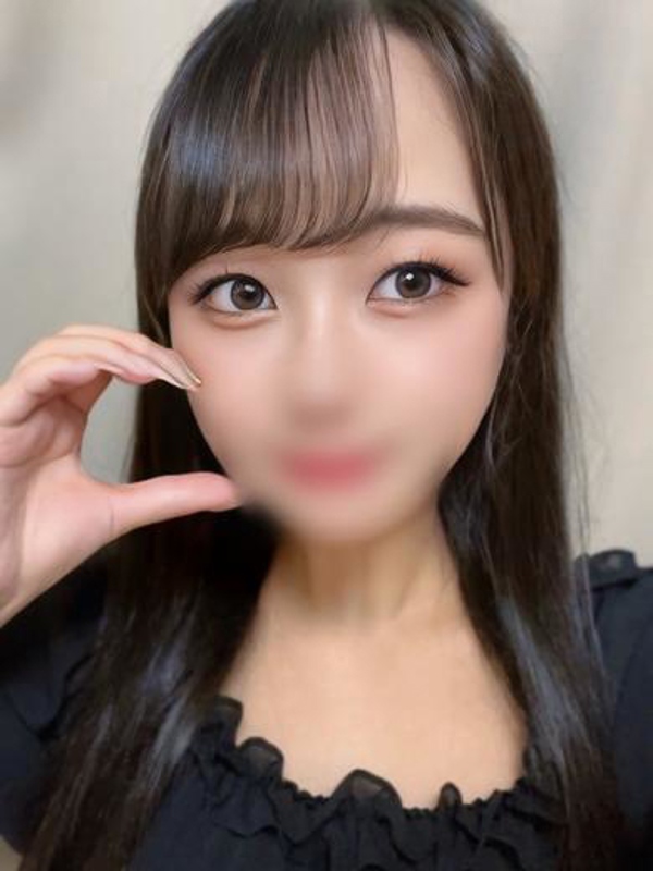 ななは